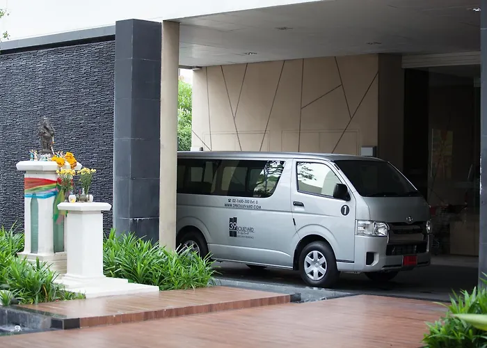 39 Boulevard Executive Aparthotel 4*